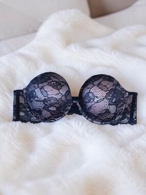Vintage Y2K Victoria’s Secret BIOFIT Black Lace Strapless Multiway Bra 38C